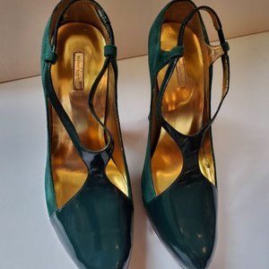 Report Signature Green Heels